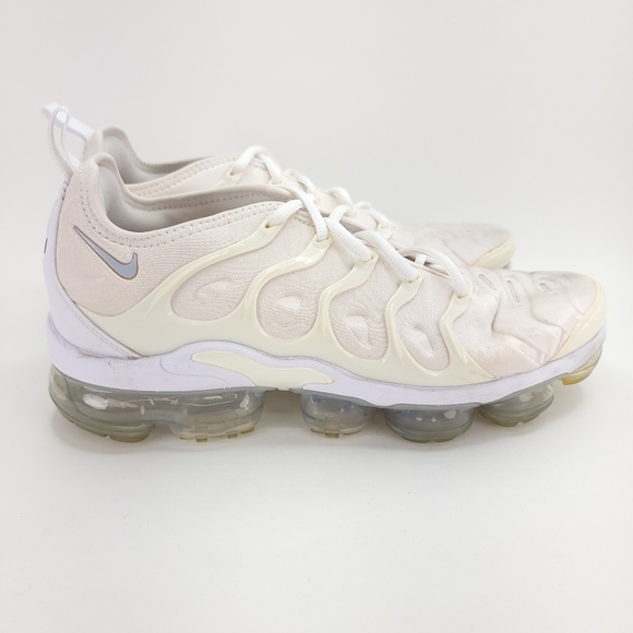 Nike Air VaporMax Plus White Cream Athletic Shoes - Picture 1 of 7